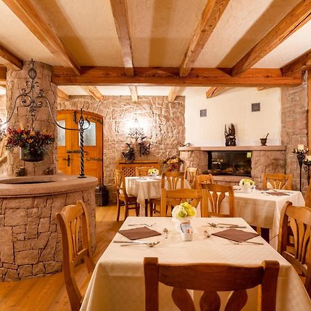 Appartamento Le Colonne - Relais Villa Quercia Tassullo Bagian luar foto