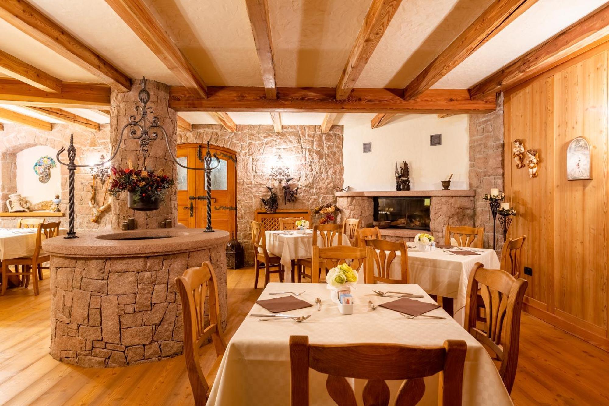 Appartamento Le Colonne - Relais Villa Quercia Tassullo Bagian luar foto