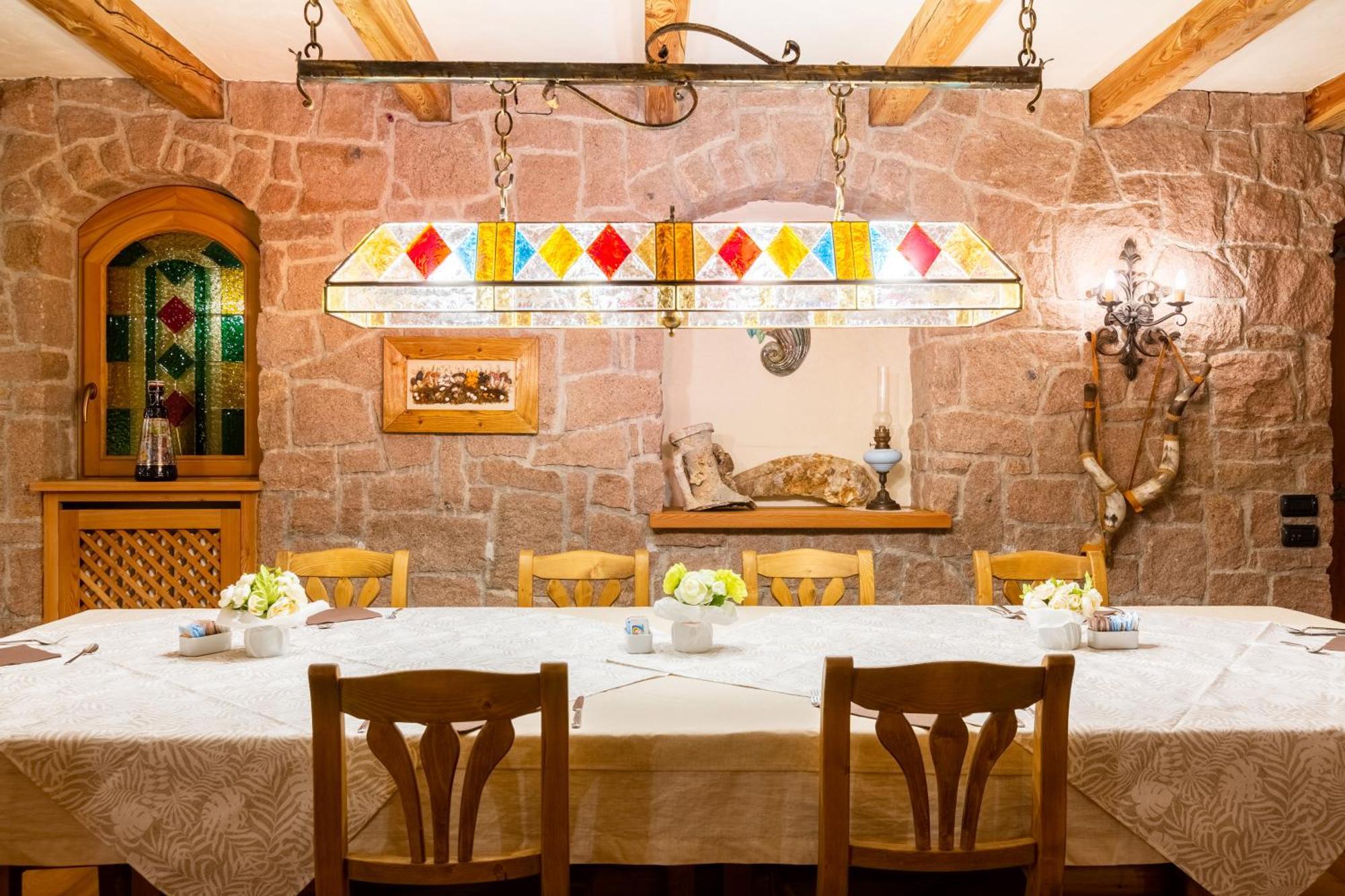 Appartamento Le Colonne - Relais Villa Quercia Tassullo Bagian luar foto