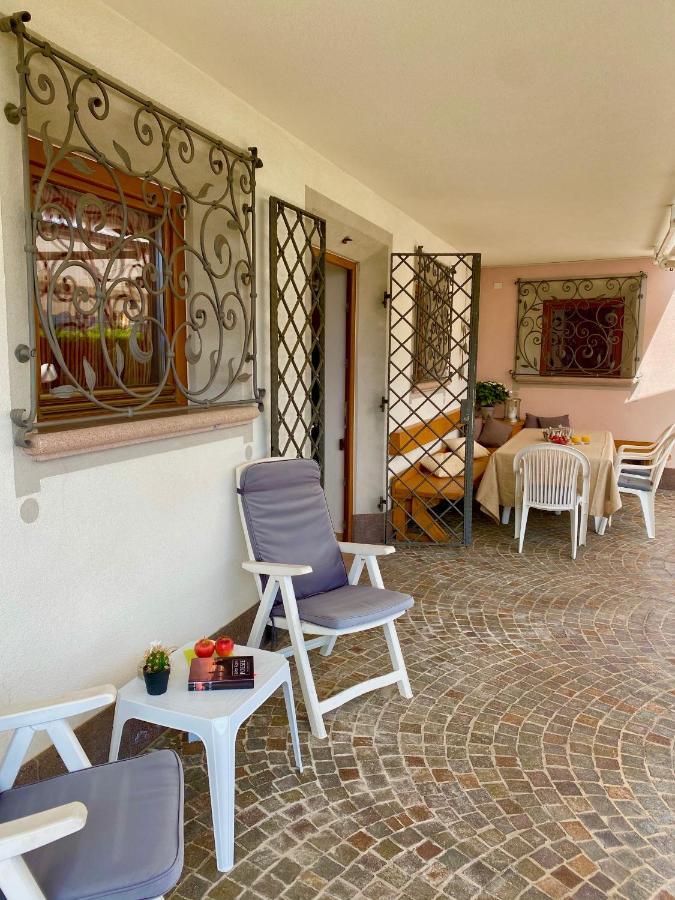 Appartamento Le Colonne - Relais Villa Quercia Tassullo Bagian luar foto
