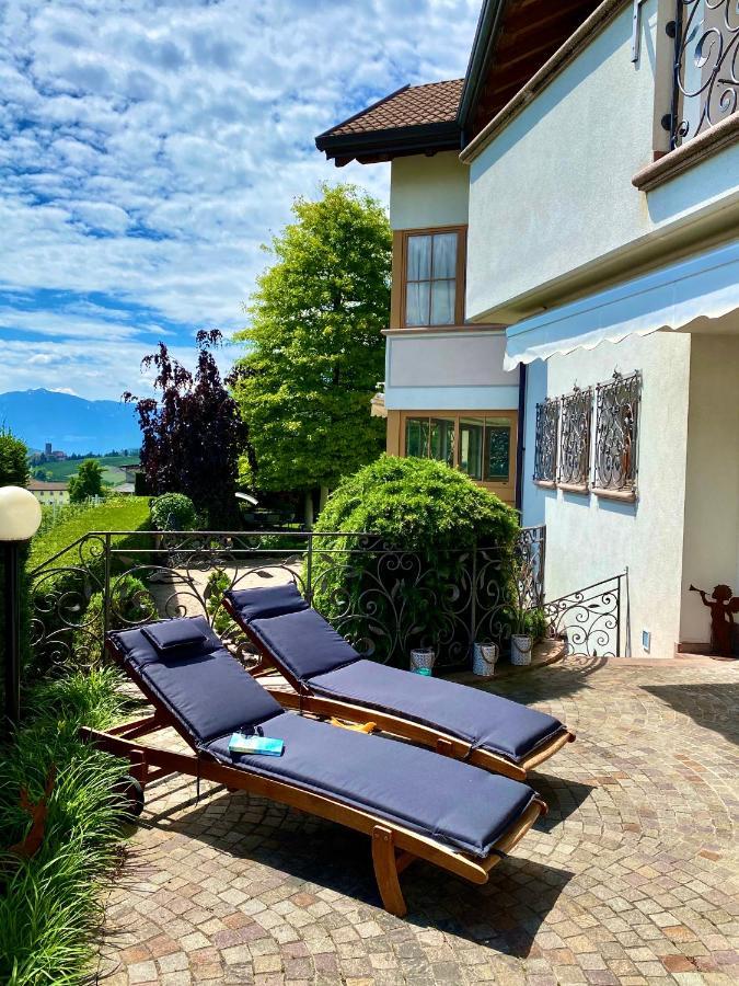 Appartamento Le Colonne - Relais Villa Quercia Tassullo Bagian luar foto